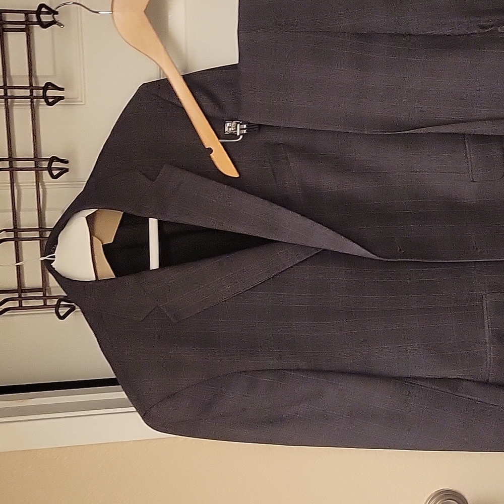 Tommy Hilfiger suit